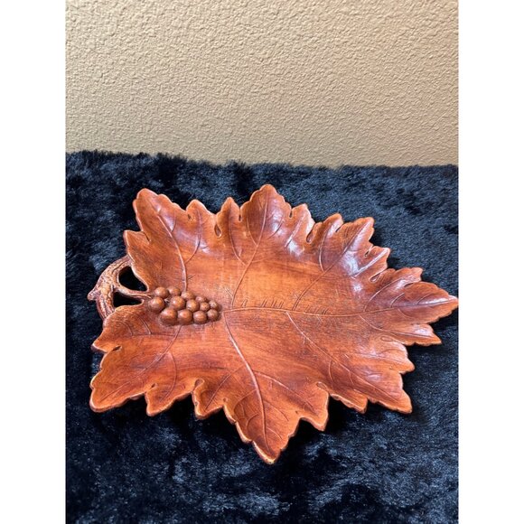 Vintage Multi Products Candy Dish Nut Bowl Wooden Leaf Plate With Grapes - Picture 3 of 9